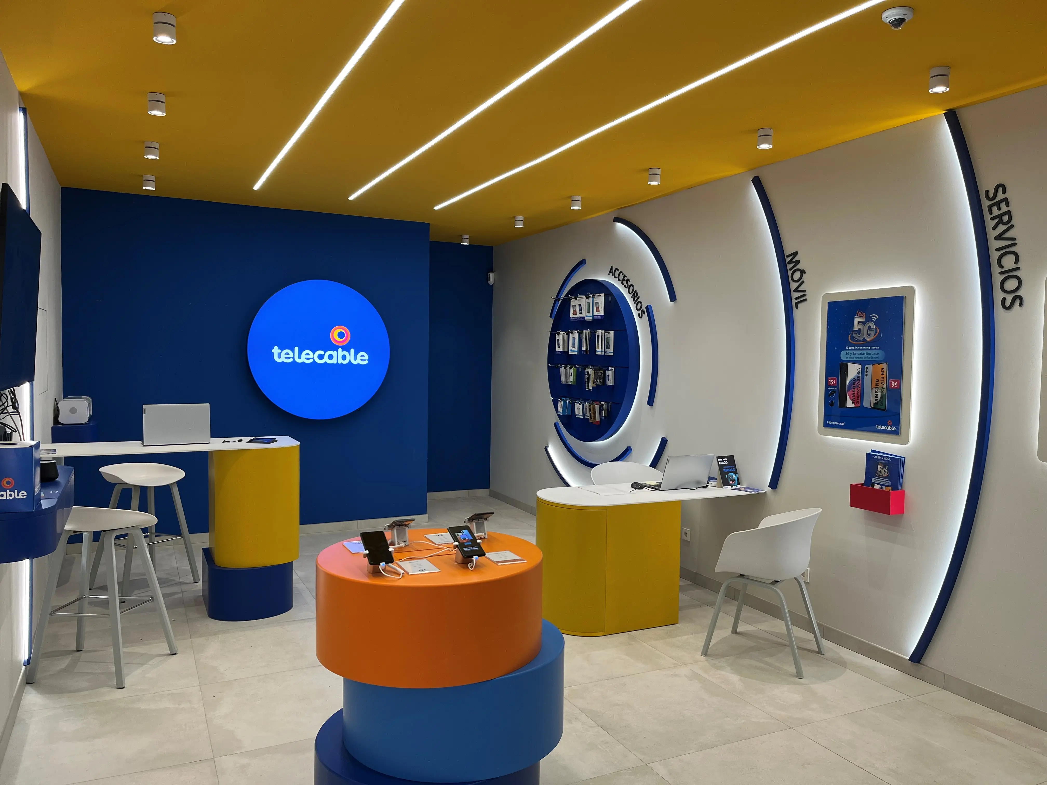Tienda Telecable Calle Juan Alvargonzález, 46